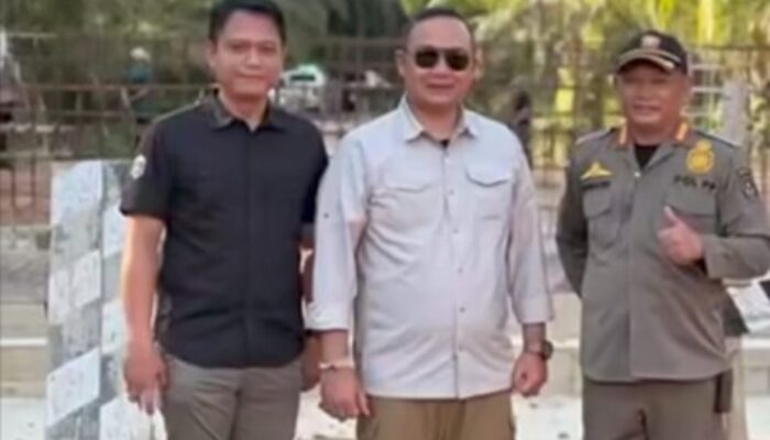 Bupati Ketapang Tinjau Proyek TMMD Jembatan Sungai Kepari, Mampukah Dorong Ekonomi Tujuh Desa?