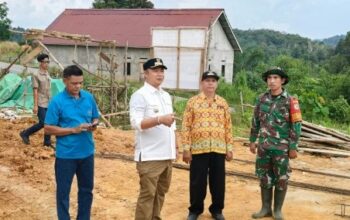 Bupati Ketapang  Tinjau  Pembangunan Koperasi Desa Merah Putih Semandang Kiri, Sejauh Mana Dampaknya bagi Warga?