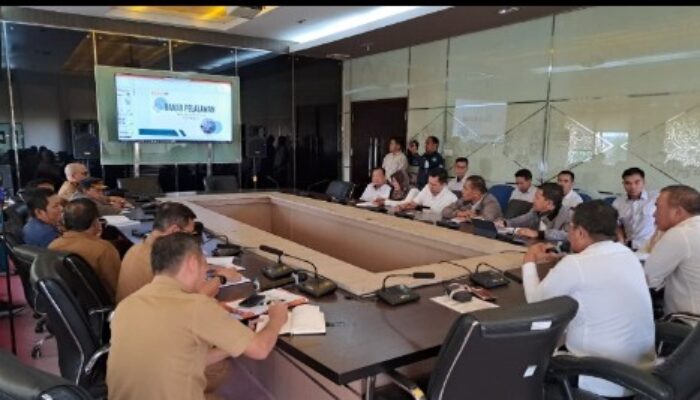 Banjir Sungai Kampar Meningkat, Bupati Pelalawan Rapat dengan BWS Sumatera III: Akankah Solusi Permanen Terwujud?