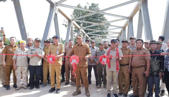 PERESMIAN JEMBATAN KARAB: KONEKTIVITAS STRATEGIS PENGHUBUNG ANTAR-KABUPATEN KIAN LANCAR