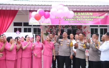 Kapolres Batu Bara AKBP Doly Nelson Resmikan Kantor Bhayangkari Cabang Batu Bara