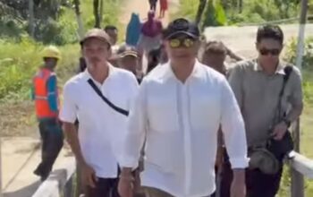 Meniti Jembatan, Menjemput Cahaya: Catatan Perjalanan di Tanjung Lambai