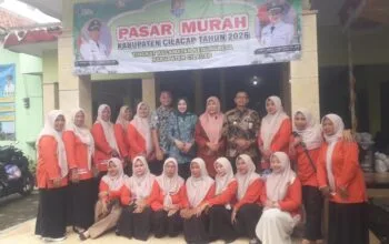 Warga Desa Bumireja Serbu Grabag Pasar Murah Ramadan