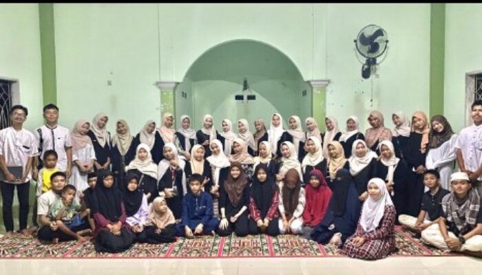 Semangat Ramadan di Jeneponto: PMR Wira SMAN 10 Gelar Buka Puasa di Panti Asuhan, Mampukah Jadi Inspirasi Gerakan Kemanusiaan Pelajar?