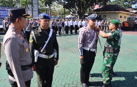 apel gelar pasukan operasi ketupat semeru 2026 polres magetan pengamanan arus mudik lebaran jawa timur.