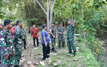 Danrem 081 tinjau pembangunan jembatan Armco dan Jembatan Perintis Garuda di Ponorogo.