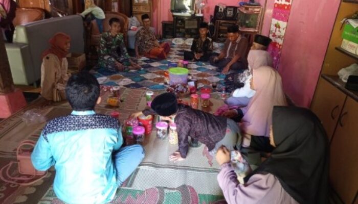 Babinsa di Ponorogo Silaturahmi Lebaran ke Rumah Warga: Strategi Komsos Jaga Kondusivitas, Seberapa Efektif?