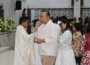 Bupati hadir Mengikuti Misa Malam Paskah, Menegaskan Ketapang Rumah Besar Semua Umat