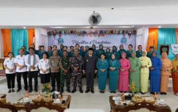 Pelantikan dan pengukuhan Pengurus Lembaga Organisasi di Kecamatan : Jadikan Wadah ini Perekat Seluruh Suku dan Agama