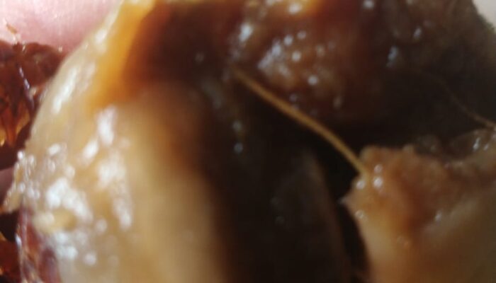 Warga Temukan Salak Busuk dalam Program MBG di Tanjonga, Minta Evaluasi Dapur Penyedia