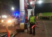 Sat Lantas Polres Batu Bara Pantau Keamanan SPBU Jalinsum Saat Tengah Malam