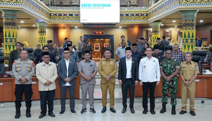 Lom Lom Suwondo Sampaikan LKPJ Bupati 2025 di Rapat Paripurna