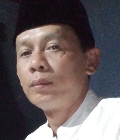 Kadus Slarang Rasikun kegiatan sosial warga Cilacap