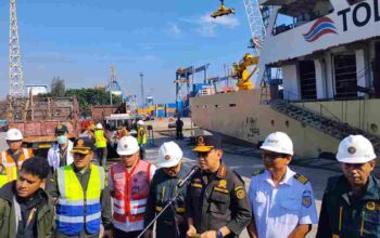 Nasional| Jelang Iduladha 2026, Kepala Badan Karantina Indonesia Tinjau Kedatangan 275 Ekor Sapi Kurban di Tanjung Priok
