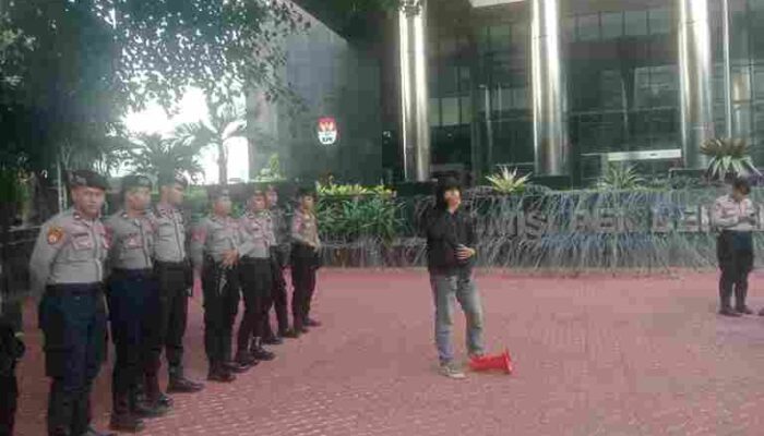 NASIONAL | Aksi di Depan KPK Soroti Dugaan Lonjakan Harta Pejabat Bogor, Dari Mana Asal Kekayaan yang Dipertanyakan Massa?