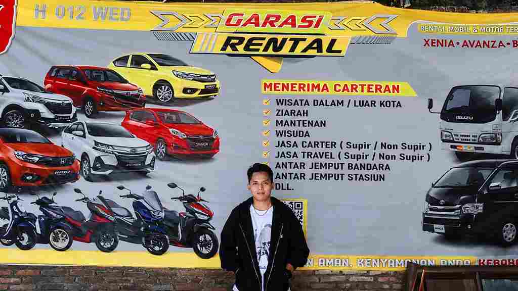 Garasi Rental Purworejo memberikan diskon 15 persen untuk guru dan tenaga kesehatan serta menggelar kegiatan kebersamaan dengan pelanggan di Purworejo.