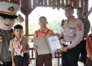Polri Sahabat Anak, Satlantas Polres Langkat Kawal dan Edukasi Keselamatan Berlalu Lintas kepada Siswa SD IT Al-Fityah