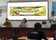 POLTEKKES KEMENKES MEDAN LATIH AGEN PERUBAHAN DAN WIRAUSAHA JAJANAN SEHAT BERBASIS PANGAN LOKAL DI DESA SAENTIS