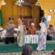 Polri Hadir Bantu Warga Pesisir, Polairud Polres Langkat Timbun Halaman Masjid dan Santuni Anak Yatim