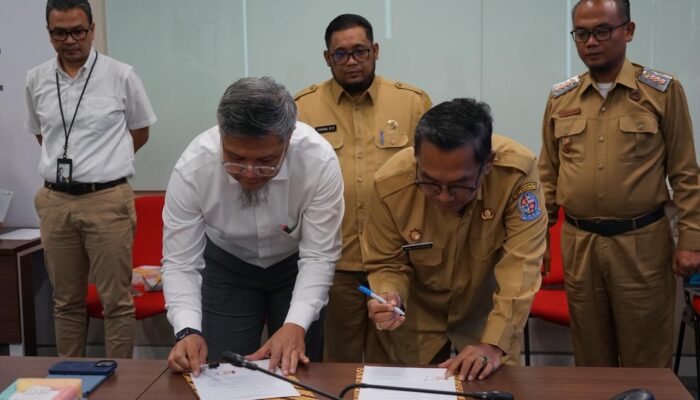 PT Angkasa Pura Aviasi Serahkan Bantuan Hewan Kurban 1447 H/2026 M dan Gelar Security Campaign KKOP bagi Masyarakat Ring-1 Bandara Kualanamu