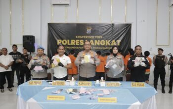 *Kapolres Langkat Pimpin Langsung Konferensi Pers Pengungkapan 33 Kasus Narkotika dalam Ops Antik Toba 2026*