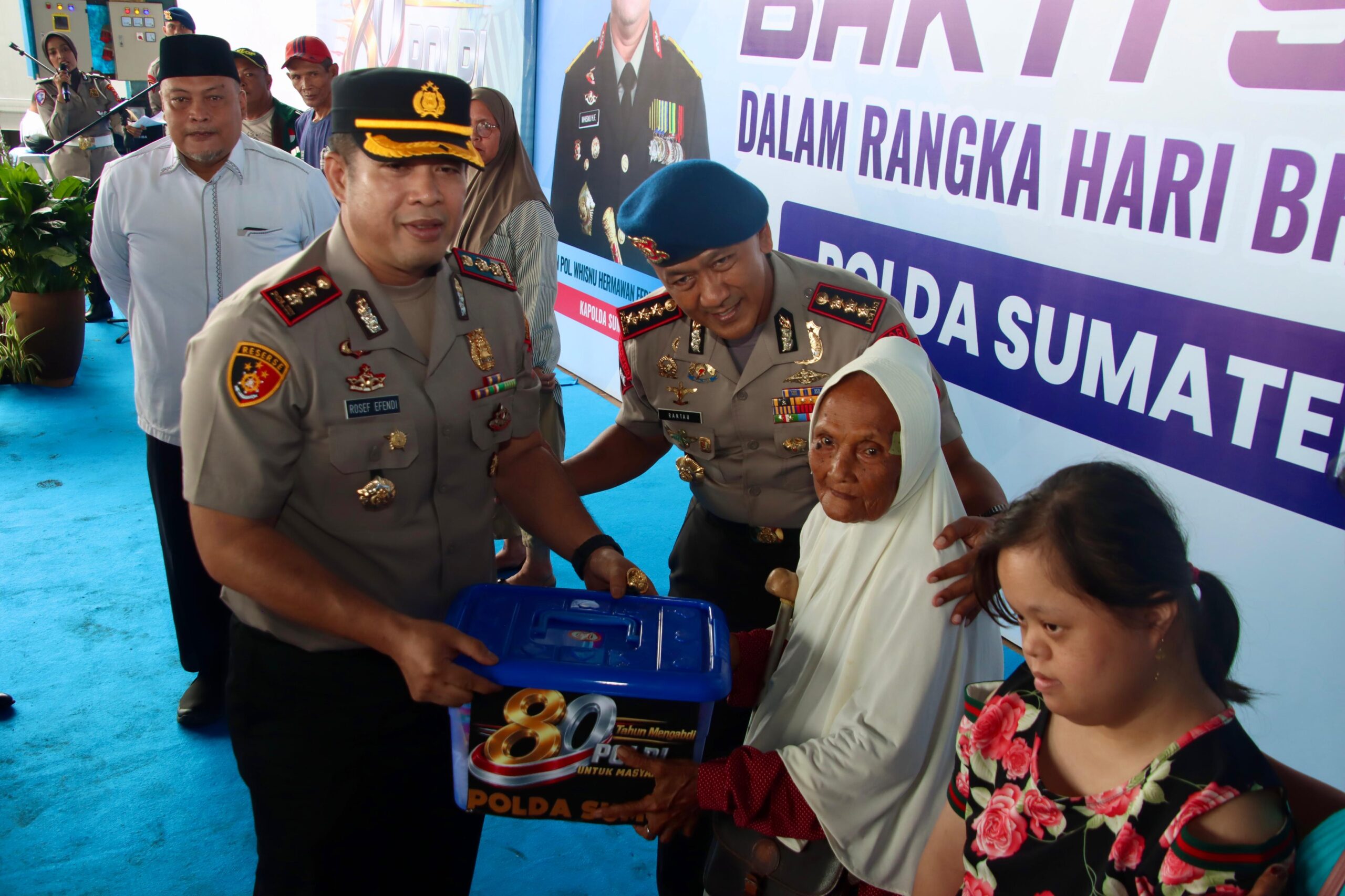Sambut Hari Bhayangkara ke-80, Polda Sumut dan Polres Pelabuhan Belawan Bagikan 1.500 Paket Sembako