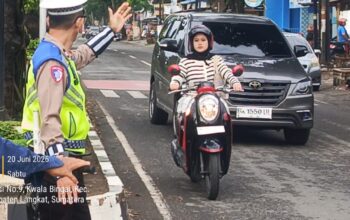 Kasat Lantas Polres Langkat Optimalkan Pengaturan Arus Lalu Lintas Demi Kelancaran Aktivitas Masyarakat