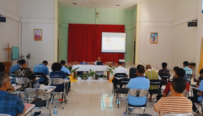 Di Tengah Derasnya Zaman, Mengapa 29 Frater BHK se-NTT Pilih Mengasingkan Diri di Kupang?