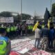 Sempat Saling Dorong dán Bakar Ban, Mengapa Demo Mahasiswa di Kantor Bupati Cilacap Berakhir Lesehan?