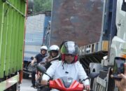Antre Panjang Hingga  6 Jam di Pelalawan, Bupati H. Zukri Turun Lansung Kelapangan, Langkah Apa yang di Ambil untuk Stop Kemacetan?