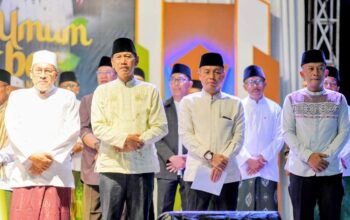 Acara Haul Akbar mursyid tarekat Naqsyabandiyah tersebut dihadiri Sekda Kabupaten Ketapang, Repalianto, S.Sos., M.Si, IMG-20260630-WA0230