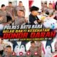 Kapolres Batu Bara AKBP Doly Nelson Nainggolan saat mendonorkan darah di Hari Bhayangkara ke-80
