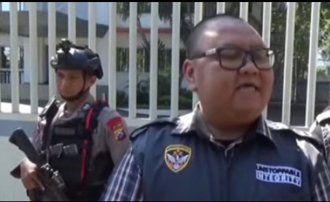 Kortas Tipidkor Polri geledah kantor PT Barata Indonesia Gresik terkait dugaan korupsi proyek modernisasi Pabrik Gula Assembagoes PTPN XI senilai Rp645 miliar.