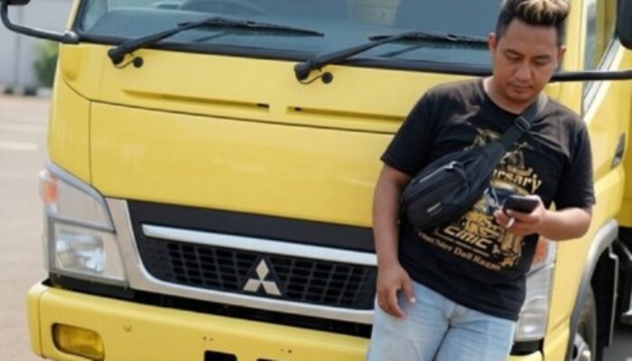 Majalengka | Di Balik Kabin Truk Subuh, Kisah Riyan Ungkap Realita Berat Sopir Logistik dan Harapan pada Pemilik Armada