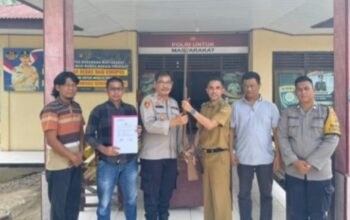 Bikin Kaget Polisi, Kades di Musi Rawas Datang Serahkan Benda Terlarang, Benda Apa itu? Sinergi perangkat desa dan Polri dalam penyerahan senjata api ilegal secara sukarela pada pelaksanaan Operasi Senpi di Musi Rawas.