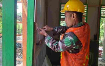 Rehab RTLH Sasaran Fisik TMMD Ke-129 Kodim 0102/Pidie Berlanjut, Instalasi Listrik Mulai Dipasang