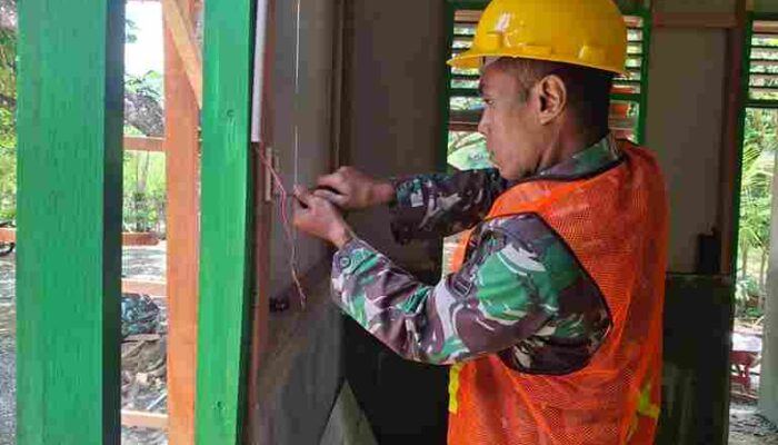 Rehab RTLH Sasaran Fisik TMMD Ke-129 Kodim 0102/Pidie Berlanjut, Instalasi Listrik Mulai Dipasang