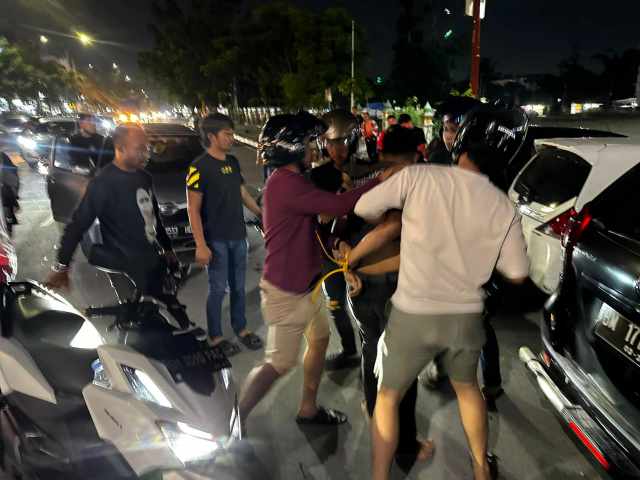 Personel Polres Bengkalis berhasil mengamankan barang bukti ilegal dalam operasi besar di wilayah pesisir Riau.
