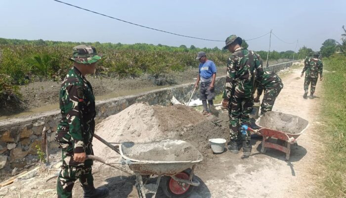 Tak Gentar Diterpa Terik Matahari, Satgas TMMD Ke-129 Kodim 0208/Asahan Kebut Pembangunan Turap Demi Lindungi Permukiman Warga Batu Bara