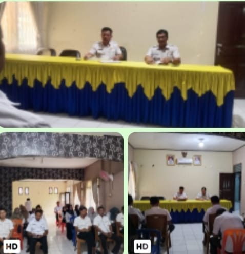 Camat Muara Beliti Wahyu Lindra S.H., M.H. saat memberikan arahan kepada ASN di hari pertama masuk kerja.