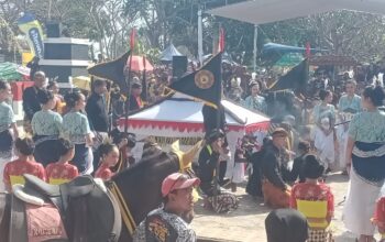 Ribuan Warga Padati Teluk Penyu, Tradisi Sedekah Laut Cilacap Kembali Digelar dengan Penuh Khidmat Sedekah Laut Cilacap 2026 di Pantai Teluk Penyu.