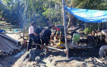Sengatan Terik Tak Surutkan Juang, Satgas TMMD Kodim Asahan ‘Hajar’ Akhir Pekan Demi Air Bersih Warga