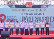 Bupati Madiun Terima Penghargaan Pembina Koperasi Andalan Jawa Timur 2026 dari Kementerian Koperasi di Hari Koperasi ke-79