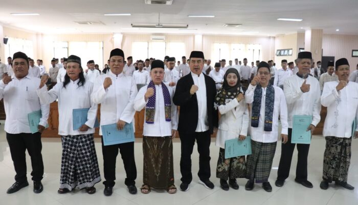 Pengukuhan Pengurus Forsantri Madiun, Bupati Hari Wuryanto Tegaskan Pentingnya Sinergi Ulama dan Umara