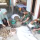 Tak Hanya Bangun Infrastruktur, Satgas TMMD Ke-129 Kodim 0102/Pidie Bantu Warga Kupas Pinang Perkuat Kemanunggalan