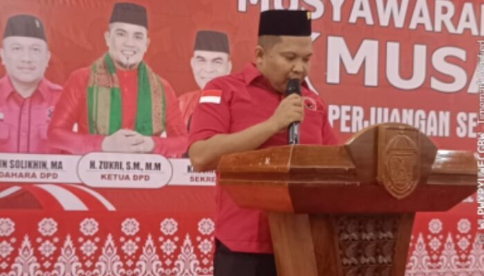 Zukri Misran Hadiri Pelantikan Nahar Efendi Pimpin PDI Perjuangan Pangkalan Kuras: Mampukah Solidkan Kader?