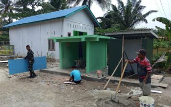Salut! Prajurit TNI Rela Korbankan Hari Libur demi Air Bersih Warga Pesisir Batu Bara