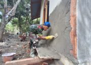 Bangga Menjadi Bagian Satgas TMMD, Sertu Ramadhan Curahkan Pengabdian Membangun Rumah Layak Huni untuk Warga
