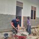 Bangga Menjadi Bagian Satgas TMMD, Sertu Ramadhan Curahkan Pengabdian Membangun Rumah Layak Huni untuk Warga