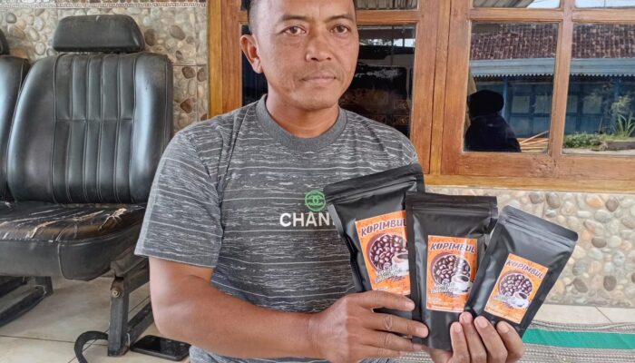 Dongkrak Ekonomi Warga, Desa Umbulrejo Ngawi Sukses Inovasi Produksi Kopi Bubuk Lokal ‘Kopimbul’